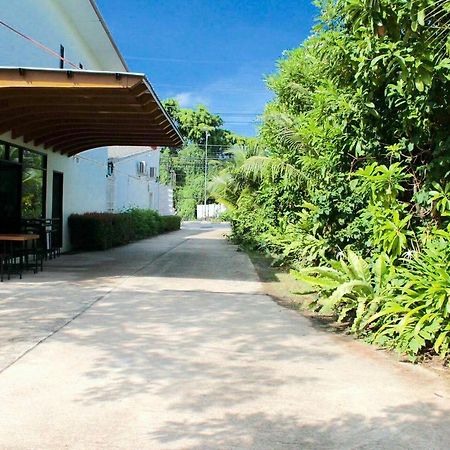 Phuthara Mansion Apartamento Phuket Exterior foto
