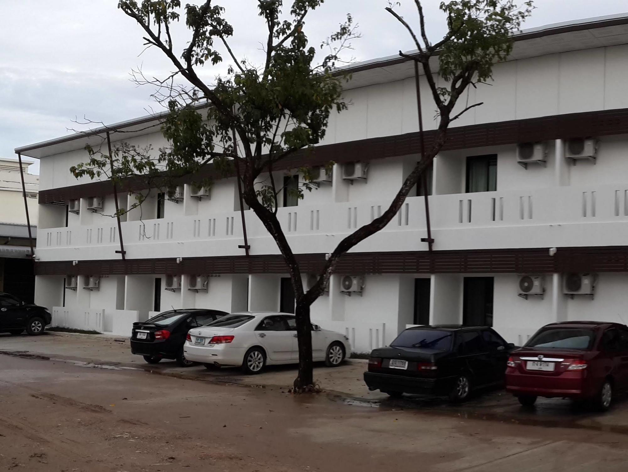 Phuthara Mansion Apartamento Phuket Exterior foto